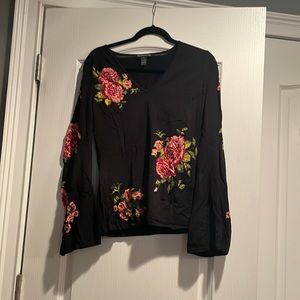 Black floral sweater Inc size m